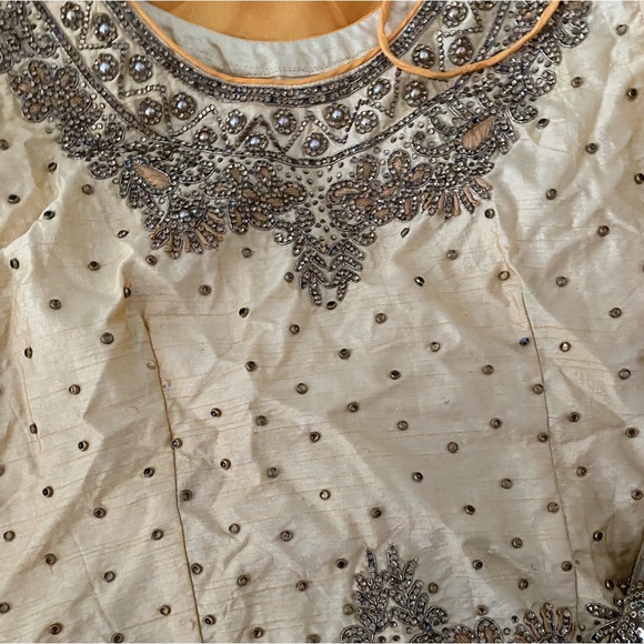 Lehenga party wear - Picture 2 of 5